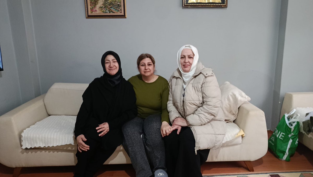 Ramazan’ın manevi atmosferinde, İl Sosyal İşler Başkanımız <a href="/Nurdandurgut_/">Nurdan Durgut</a> ve Başkanımız <a href="/NurdanOzavc/">Nurdan Özavcı 🇹🇷</a> ile mahalle ziyaretlerimizi gerçekleştirdik. Gönüllere misafir olmaya devam ediyoruz.