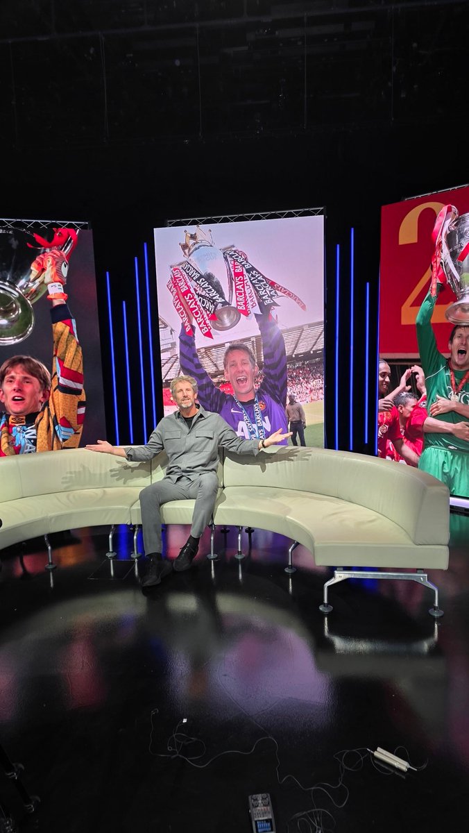 vdsar1970's tweet photo. Monday Night Football @SkySportsPL @SkySports https://t.co/KNYaMAV0ZD