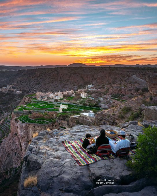 سكينة تُفطر عليها الروح قبل المعدة ✨
⛰️ الجبل الأخضر - سلطنة عُمان 🇴🇲