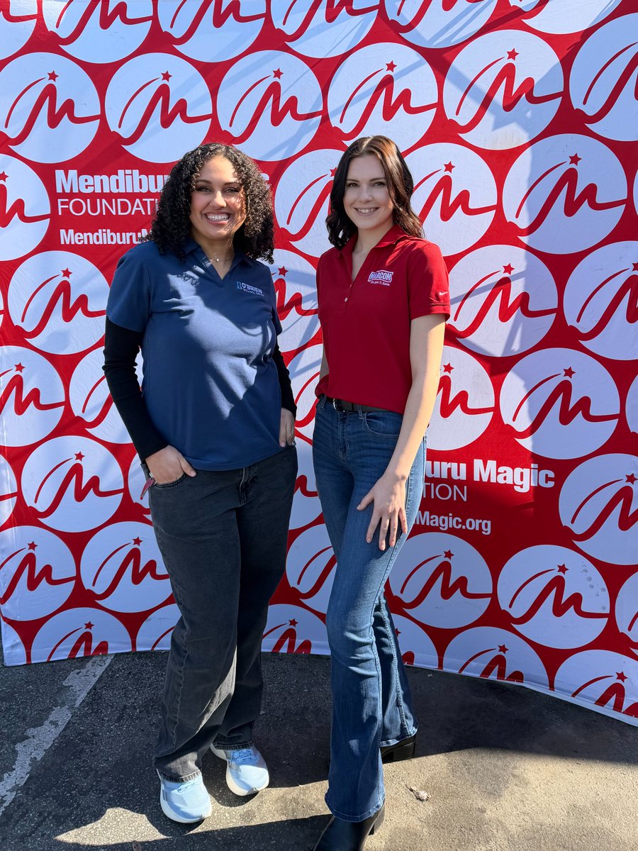 TheMarcomGroup's tweet photo. On February 13th, our Head of Business Development, Kara, volunteered her time selling candy in support of the @mendiburumagic's 2026 Cupid’s Challenge!

You can still support! 🍬 Purchase Cupid’s Challenge chews via Dewars Candy:

👉 https://t.co/c9ikHVOzHO https://t.co/8RYoBawR90