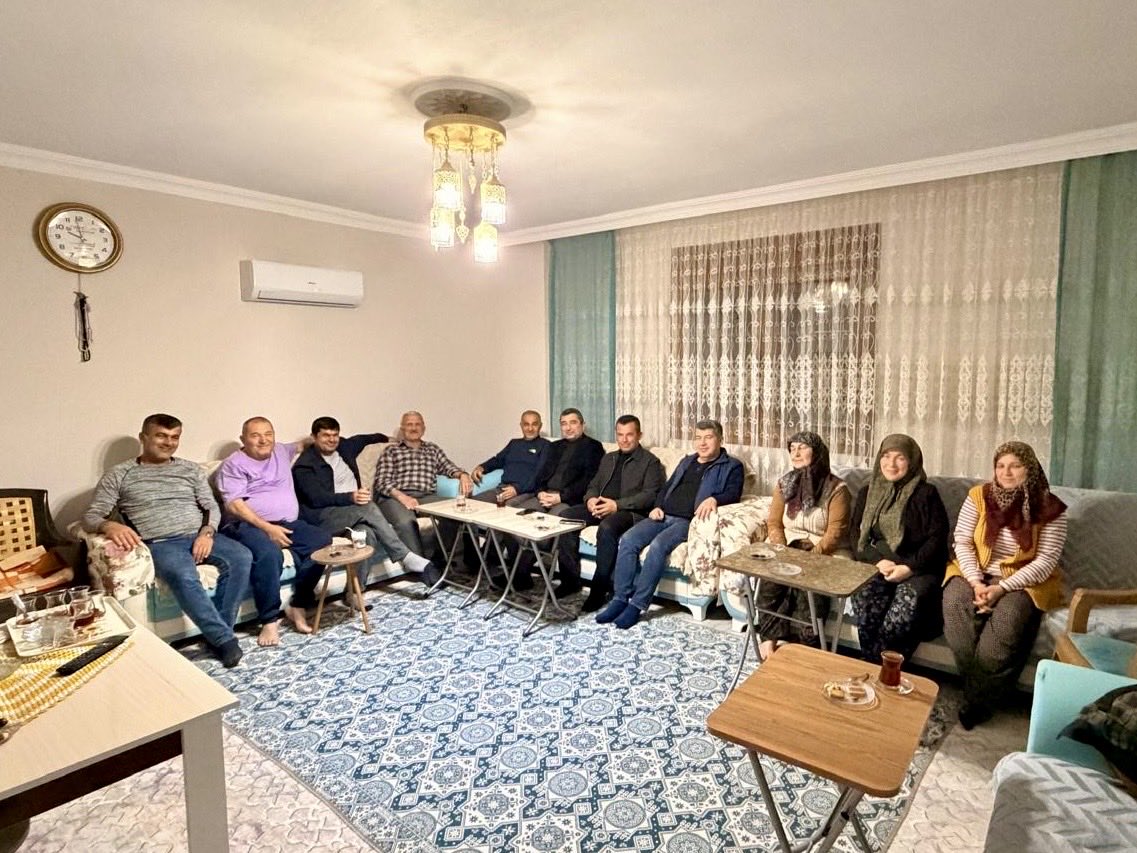 📍Sahil Kılınçlı

Teravih namazı sonrasında Alnıak Ailesine misafir olduk. Misafirperverliklerinden dolayı teşekkür ediyoruz.