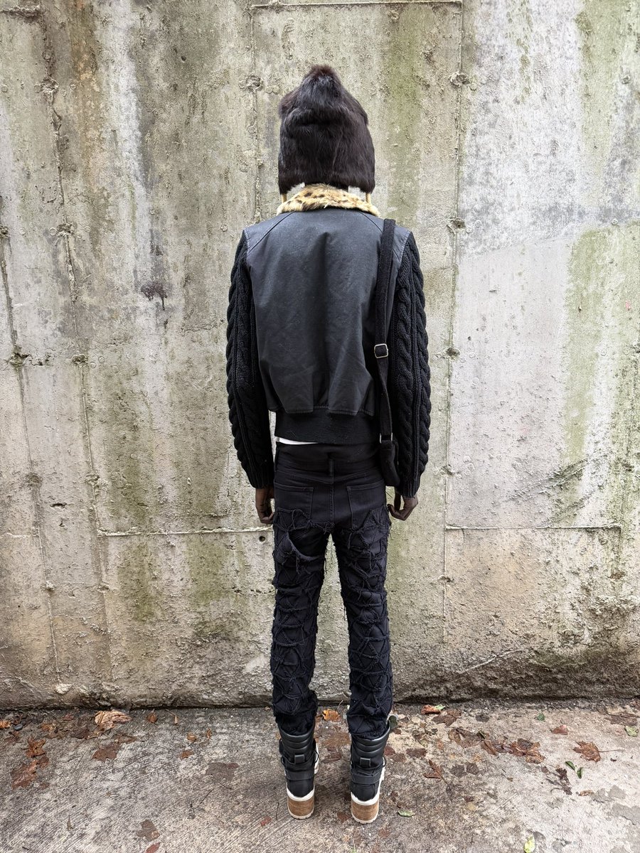 Nun2wear tweet media