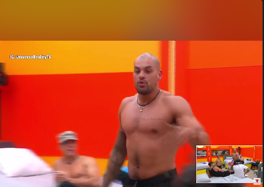 VeroLinda2021's tweet photo. Josh, Sergio, Horacio intentando calentar a Fabio.....
y Fabio dice q va a muerte con ellas

lo reventaditos q están
Dicen q Oriana está fiera... q es muy exagerada, pues no han visto nada, está al 30% xDDD #LCDLF6 https://t.co/52SVZ0z1qz