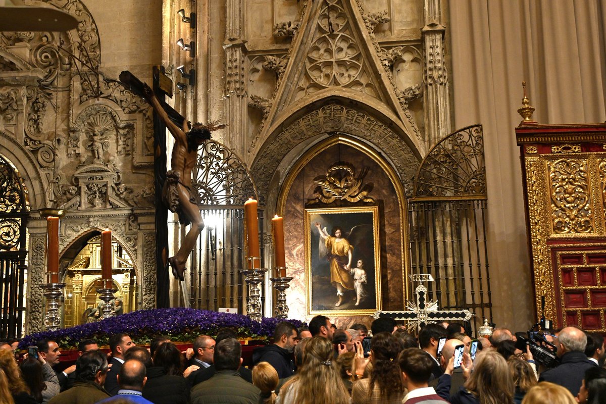 🟣  Imágenes del Vía Crucis de las Cofradías 

📷 <a href="/manueljrrechi/">Manuel J. Rodríguez Rechi</a>

#ViaCrucisSevilla26

sevilla.abc.es/pasionensevilla