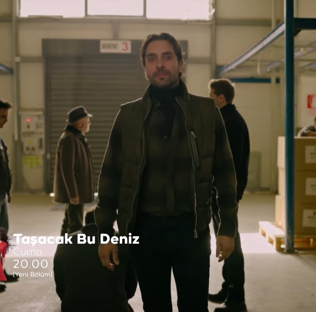 eyuphan'i oruc'un eline verip arkasinda durmus sonra da mekani oruc'a birakip gitmis biz ordil diyoruz gelecek nesiller turk dizi tarihinin en tassssskli damat kayinpeder ikilisi diyecek. odak ordilde.