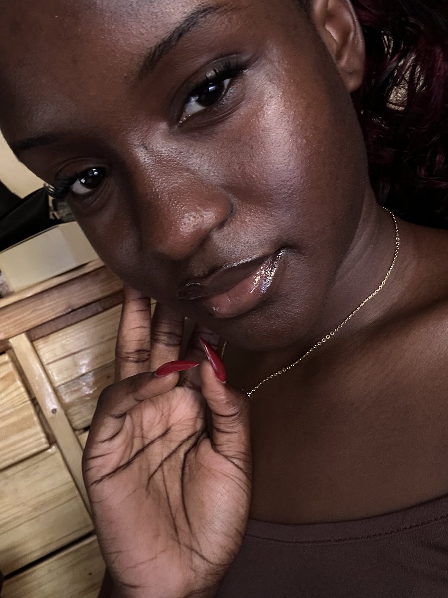 Naomi tweet media