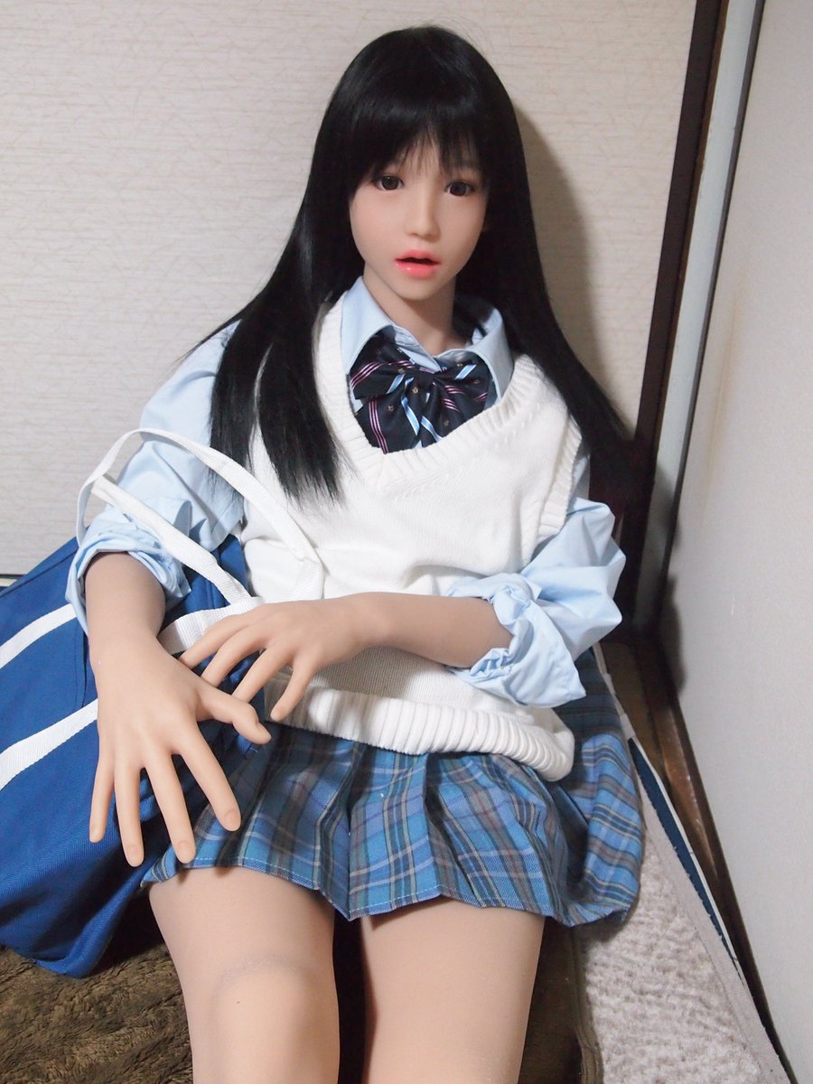 おはようございます😊
火曜日の朝。三連休は終わり、いつもの日常が始まります。
ココちゃんも学校が始まります😆

#リアルドール #4woods
#等身大ドール　#ドール