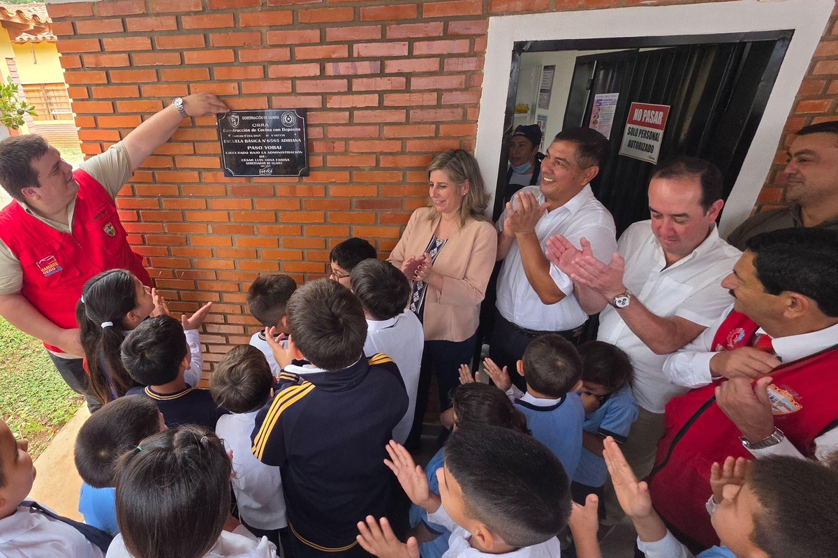 jtorresromero's tweet photo. ✅ HAMBRE CER0: 

📌 Comida de calidad para los niños

📌 Cocineras impecablemente vestidas y pulcras. 

📌Tremendo derrame económico para la agricultura familiar y las Mipymes 

📌 Aumento de la escolaridad y asistencia en aulas 

🚫 Pensar que hay sectores que quieren boicotear el mayor programa social del país.