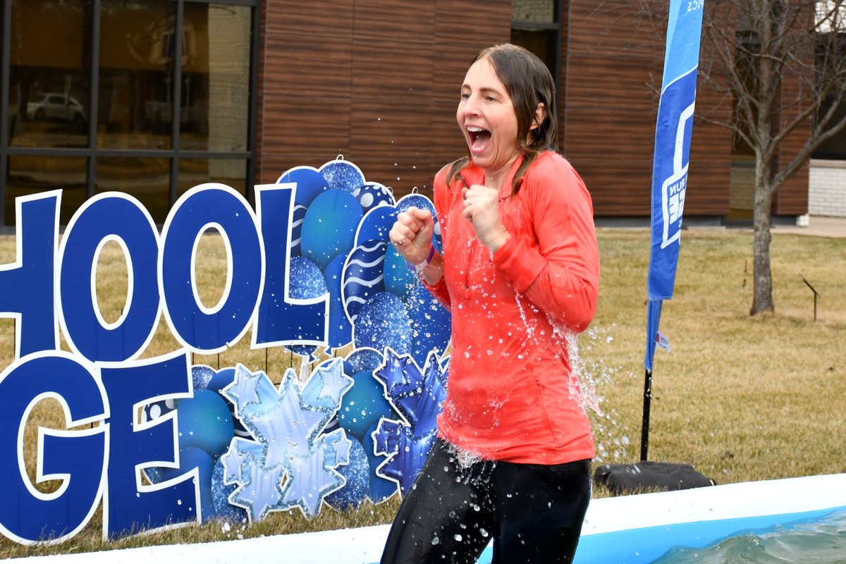 Fenton HS Dist. 100 tweet media