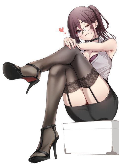 これは女教師マキノ🤔🤔 