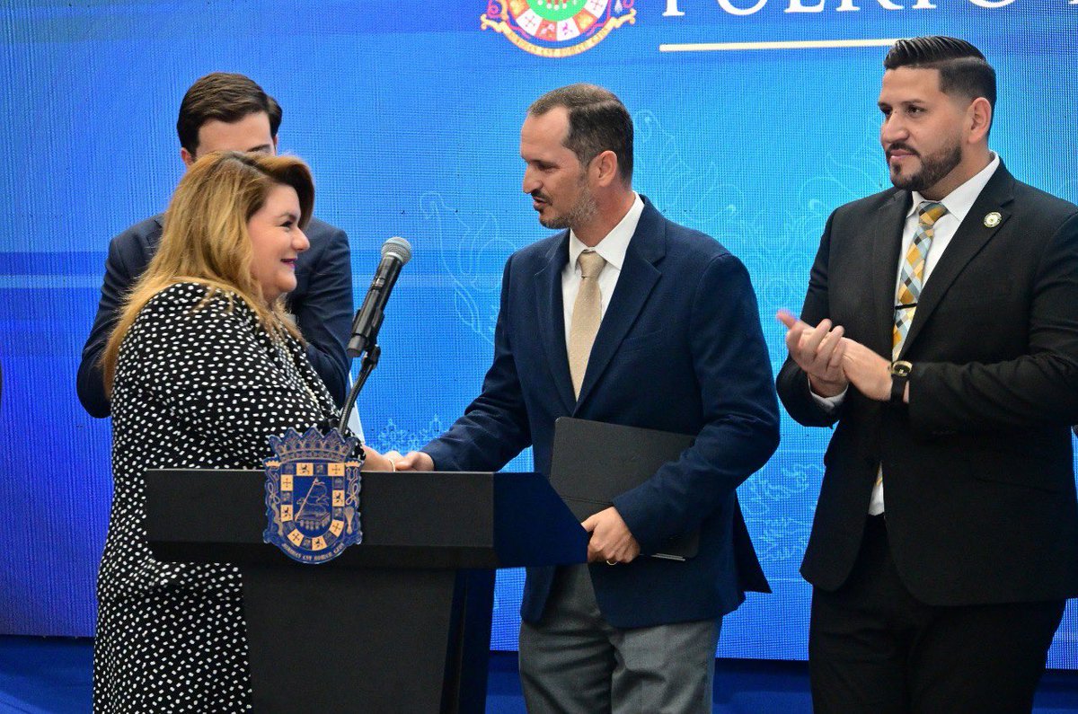 Jenniffer González tweet media