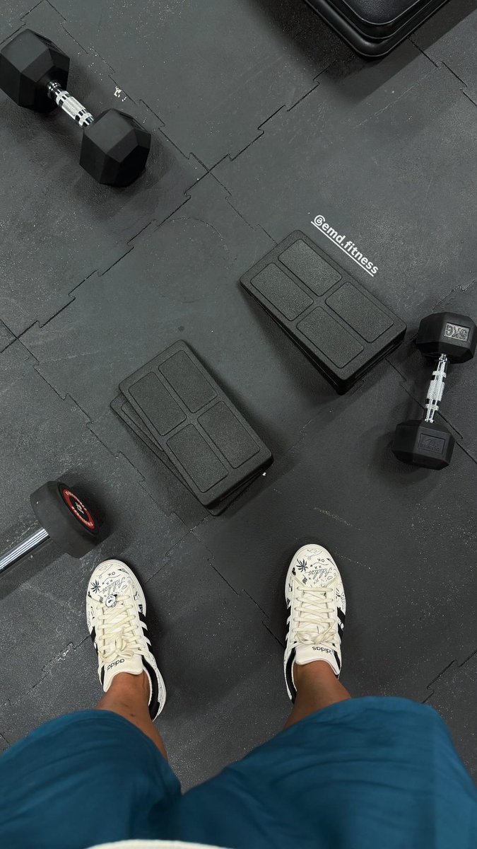 zed_dxb's tweet photo. 🤸 https://t.co/TNpSmKz6Tb