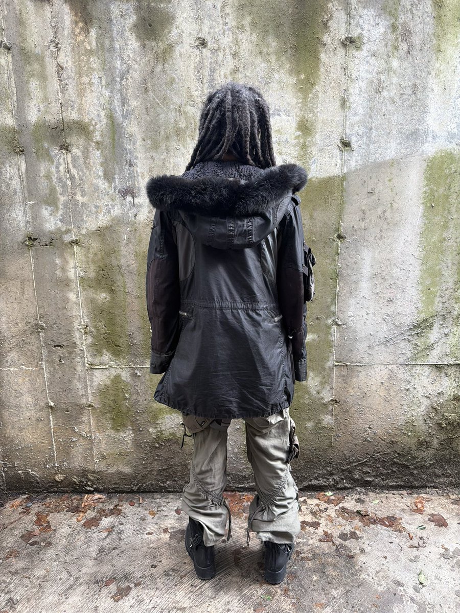 Nun2wear tweet media