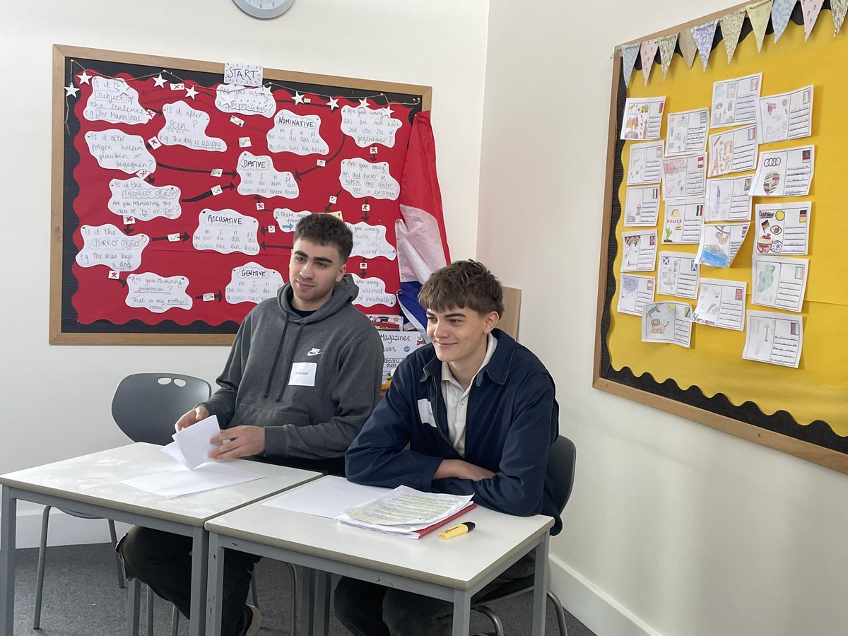 🇪🇸 ALevel Ali Almazedi &amp; Alex Beard participated today in the North East MFLDebating Competition. The 🇪🇸 team’s participation was fantastic &amp; the 🇪🇸 jury congratulated Ali &amp; Alex on their phenomenal open debate skills ¡Muchas gracias <a href="/stpetersyorkmfl/">St Peter’s York MFL Department</a> por organizar este evento! 👏