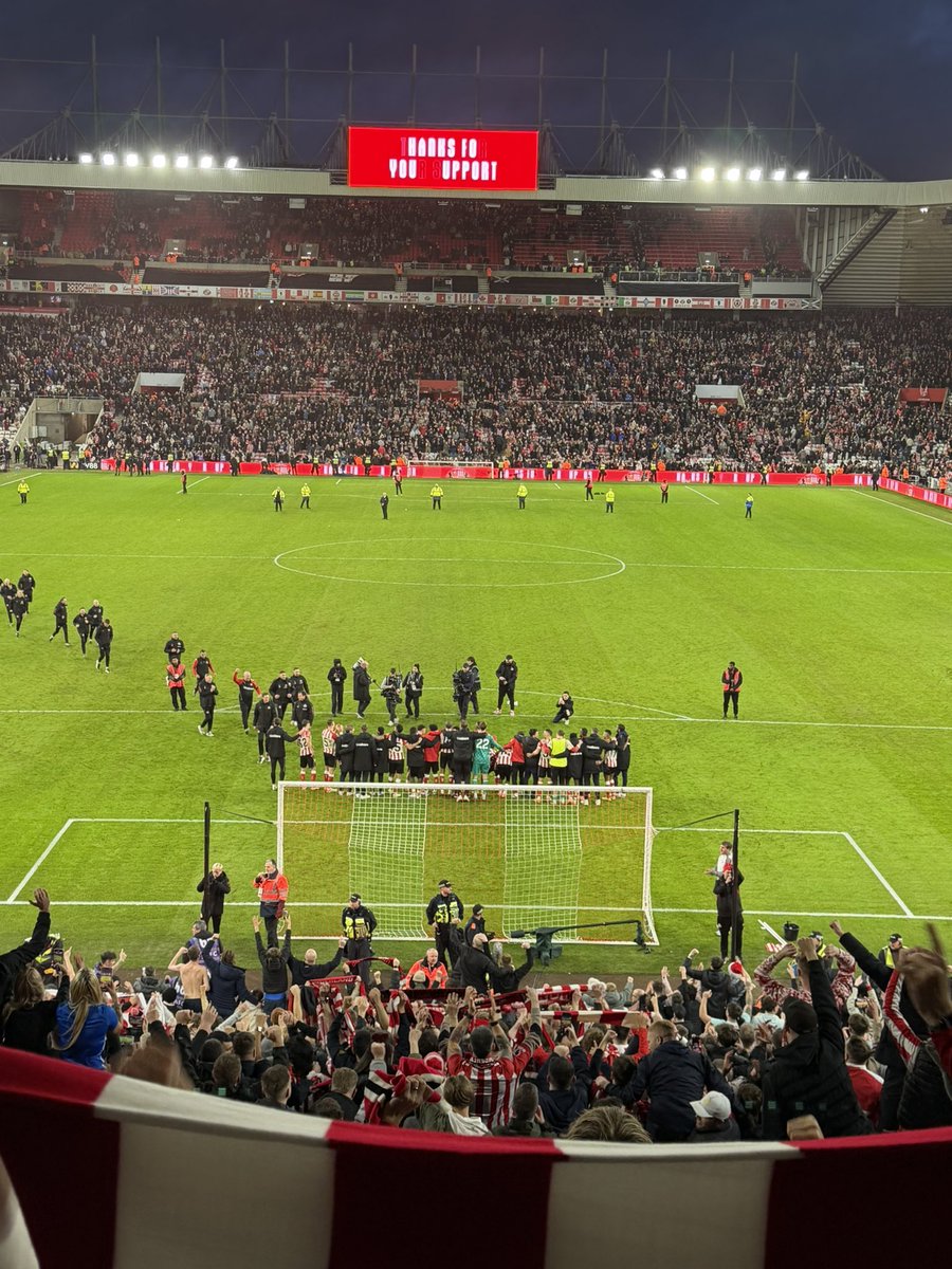 Matthew Powell tweet media