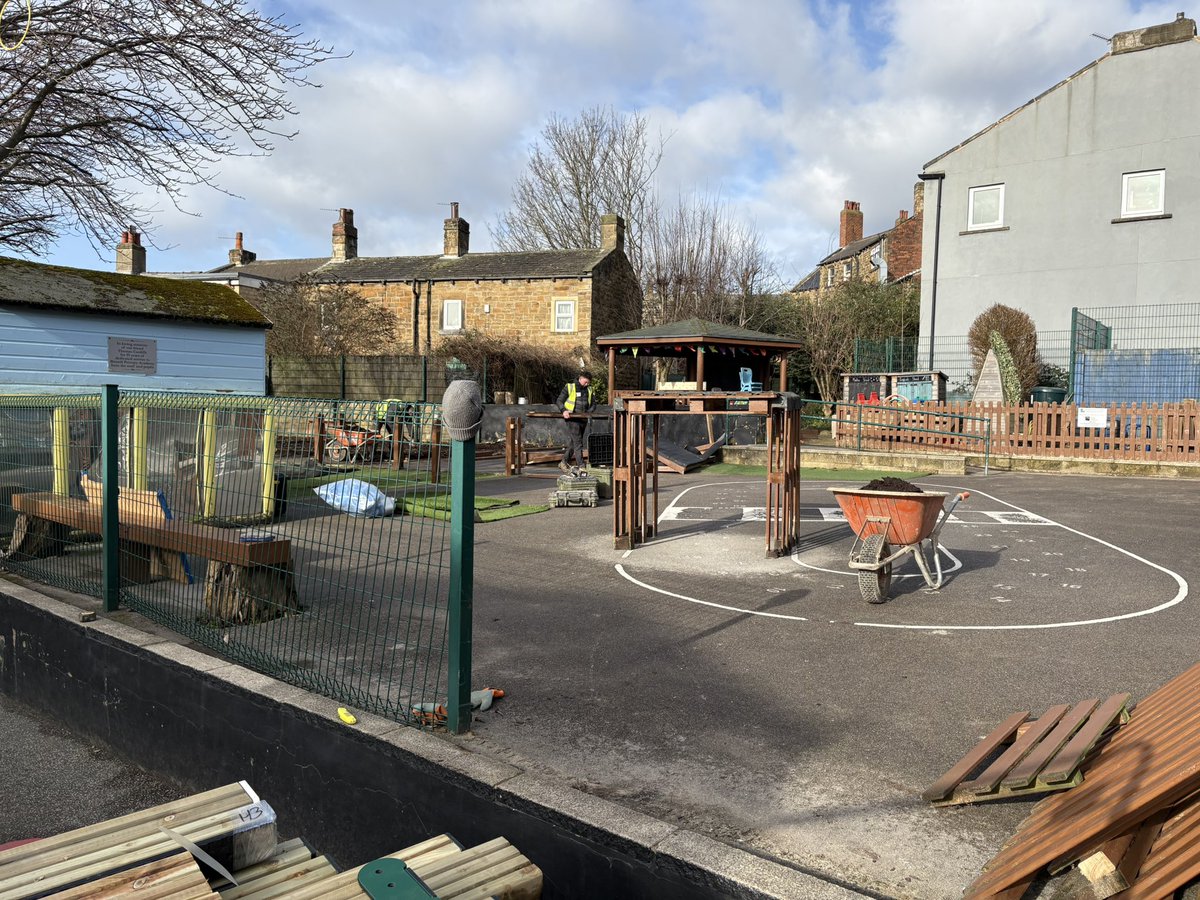BirstallAcad13's tweet image. An exciting day at BPA ❤️💙💛💚@FocusTrust1 . Our new outdoor area works have commenced. Thank you to our students, parents &amp;amp; colleagues for their support &amp;amp; patience whilst the works are undertaken. We can’t wait to see the progress! #ExcitingTimes