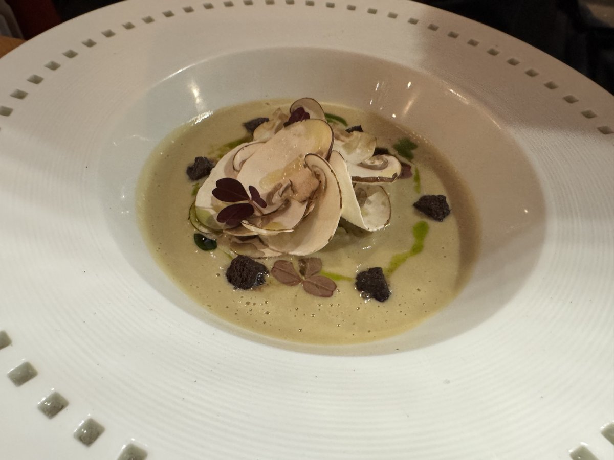 G M Thomas FRSA FRAS tweet media