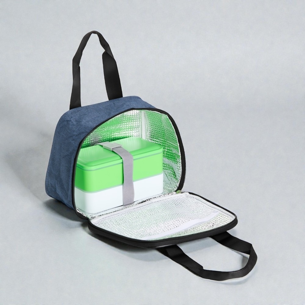 brindespegassus's tweet photo. Bolsa térmica confeccionada em Oxford resistente à água e capacidade máxima de 7 litros. Possui revestimento interno em folha de alumínio que ajuda a manter a temperatura de alimentos.

#mulheres #presente #LembrancinhasPersonalizadas #diadasmulheres #diadamulher #bolsa https://t.co/hP5vgkK5PF