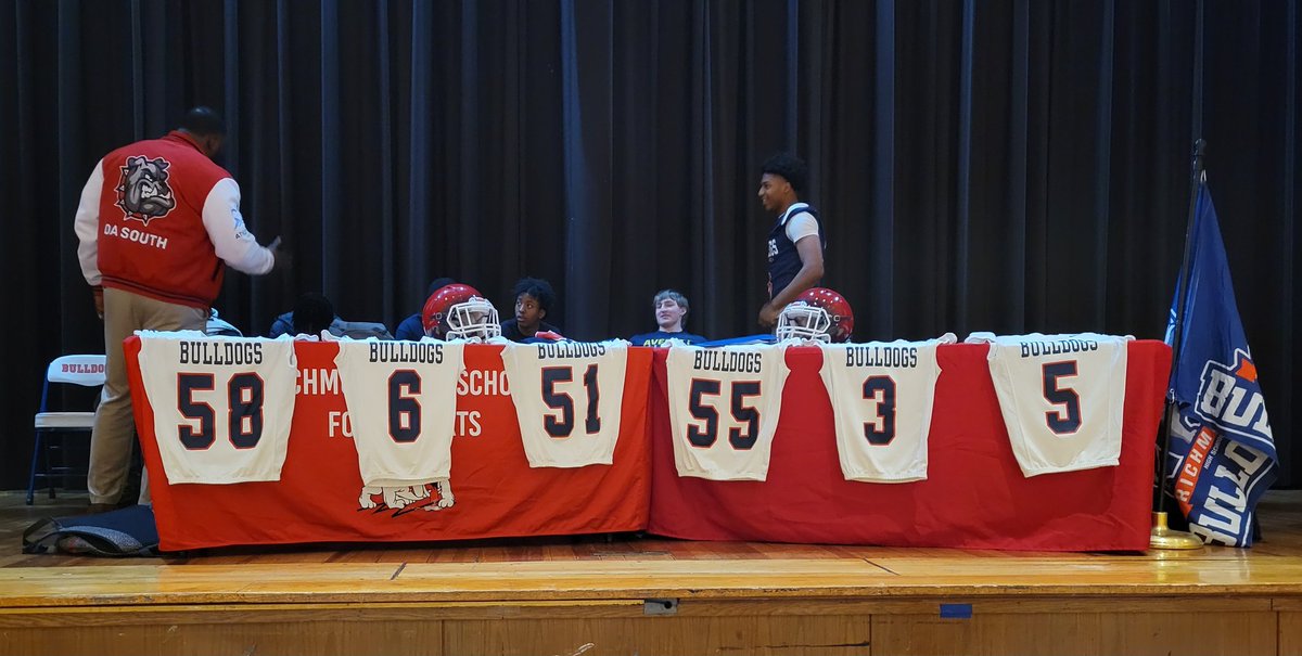 Danny Lewis tweet media