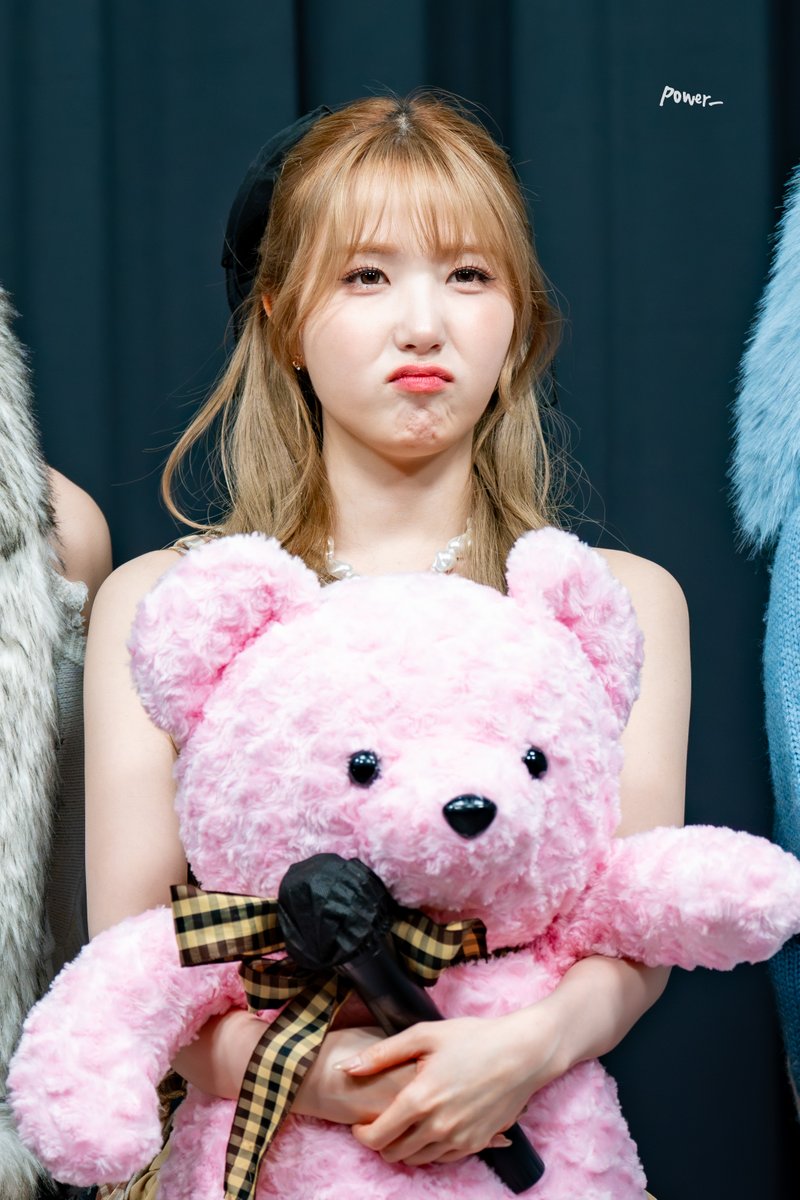 260222
히토미💛
#세이마이네임 #SAYMYNAME #히토미 #HATOMI