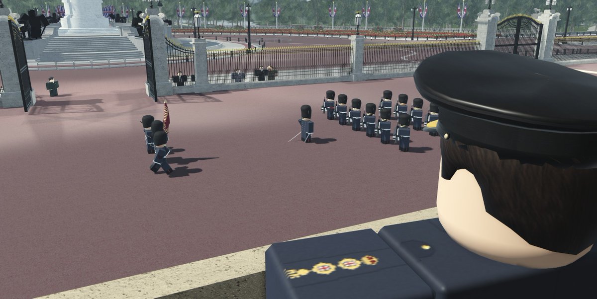 The Royal Family Roblox tweet media