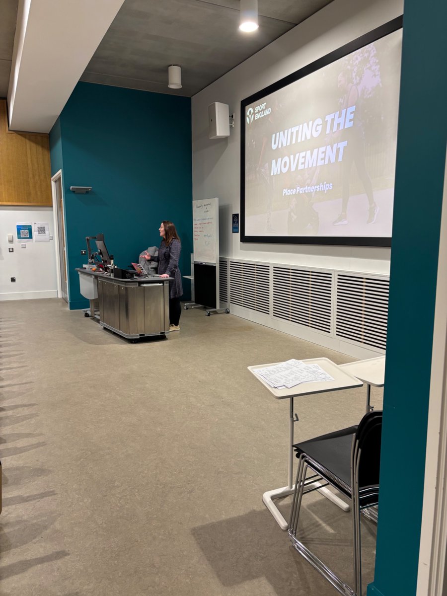 DrChrisMackintosh tweet media