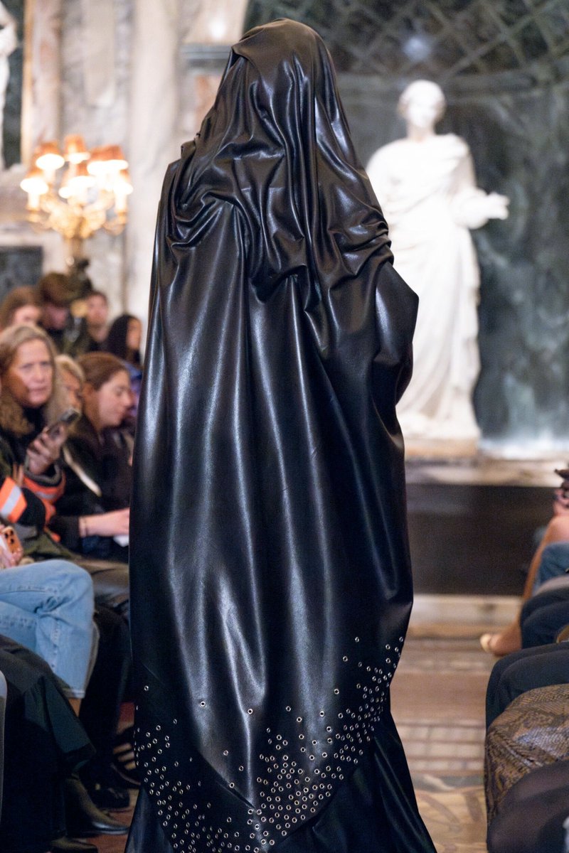 The WET LEATHER look of ✨Di Petsa✨ Fall/Winter 2026.🪡