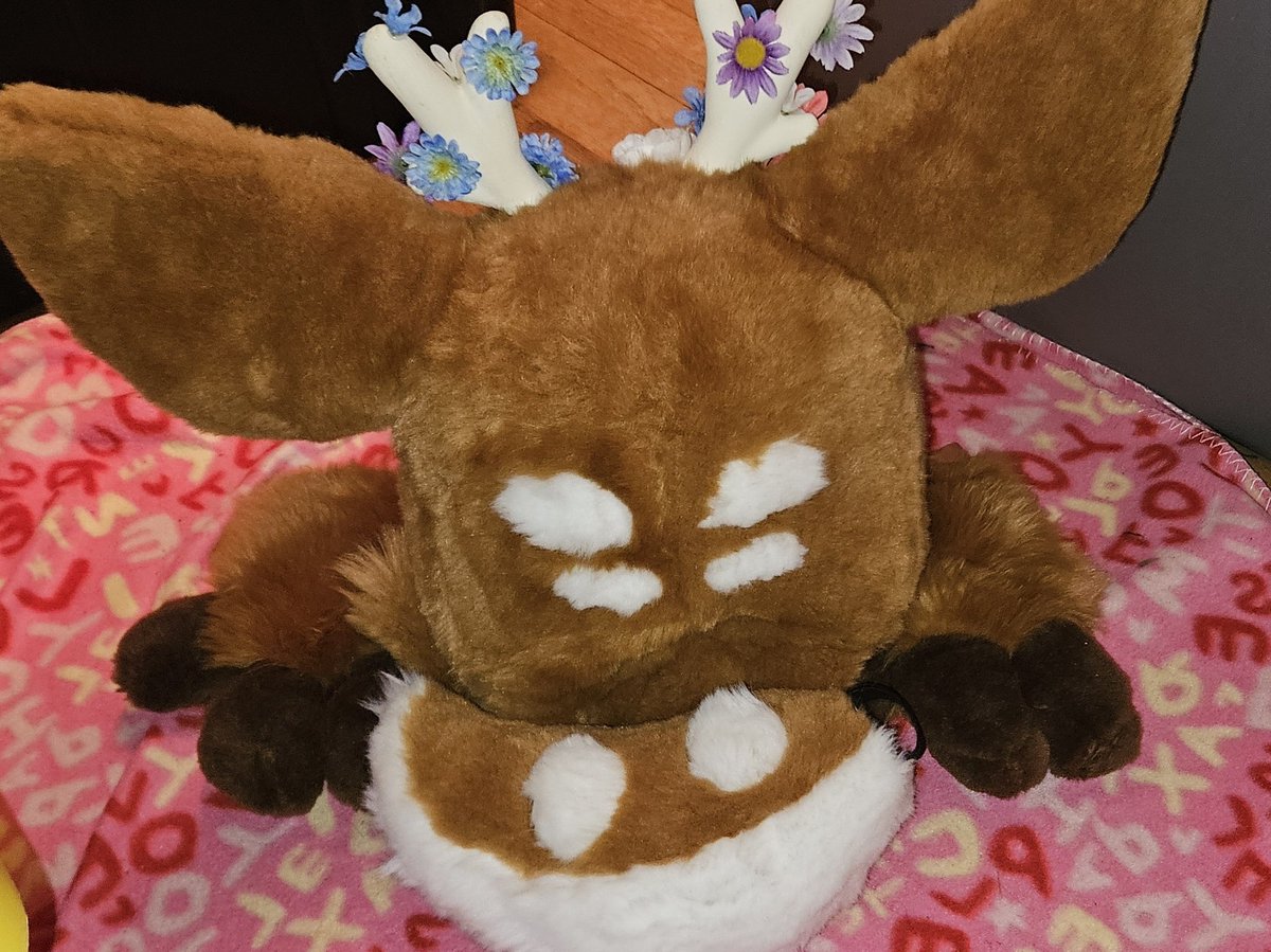 SorceryDeer's tweet photo. ❤️🦌🌈🎉Selling this adorable deer fursuit for $850 + ship. Comes with art and character rights. USA buyers only! She fits up to 24.5 inch heads and is in great shape! If you are interested please DM me either here or offsite at SorceryDeer on Telegram! ✨️🦌✨️ https://t.co/I16TqYeKnK