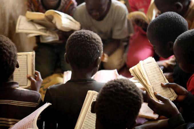 #SONDAKİKA

Senegal, Kur'an-ı Kerim'in Okullarda Zorunlu Ders Olacağını RESMEN Duyurdu.