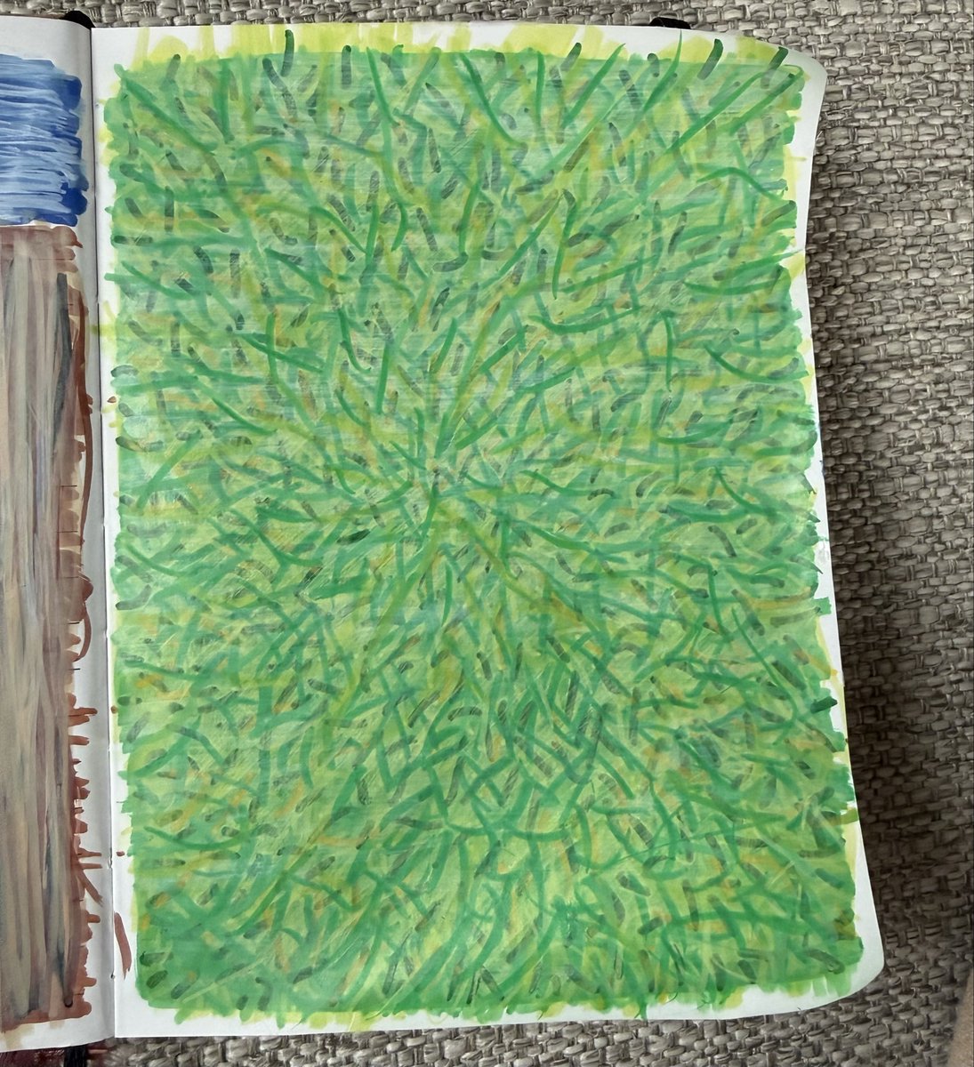 BarbraArtistPad's tweet image. Day 23.
20 minutes of layered greens, acrylic markers, and mark making in my collage book.

Not sure what goes on top yet but I love how this background came to life.

#mixedmedia #artjournal #creativepractice