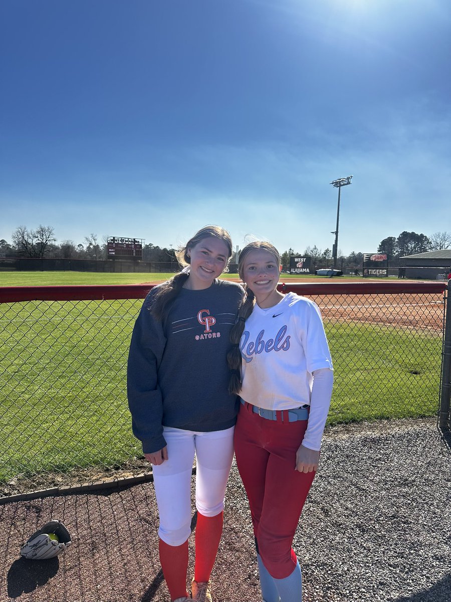 Tyler Elise Nixon tweet media