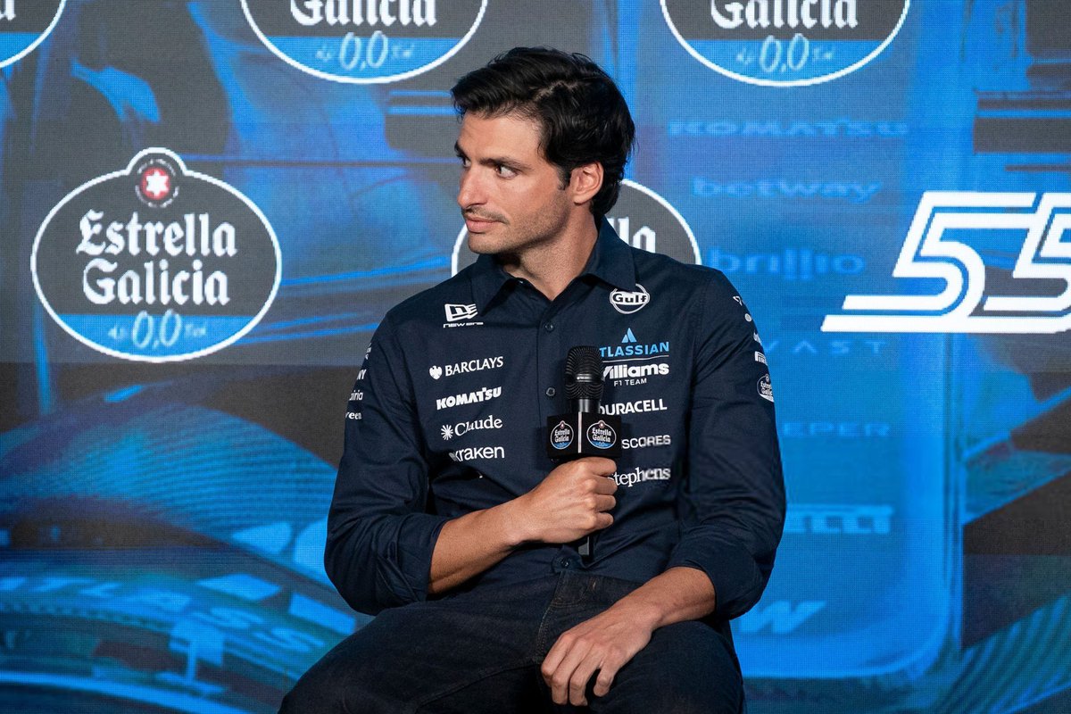 ลุคนี้มันเริ่ดเกิน ประเสริฐมากค่ะพ่อกำนัน😭