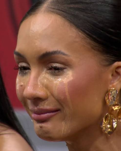 paully_'s tweet photo. Miniane diz que a AP diminui o trabalho dela sendo que ela mesma que faz esse serviço 😹
#BBB26 #sincerao https://t.co/Qx6PNiuaUj