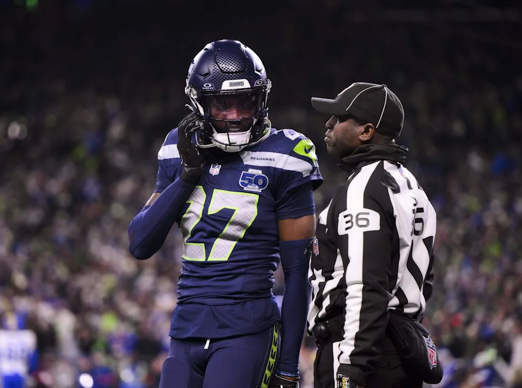 BandoKnowsBall's tweet image. Every fanbase said you were trash…

Now they are begging their front office to sign you. 

#smh