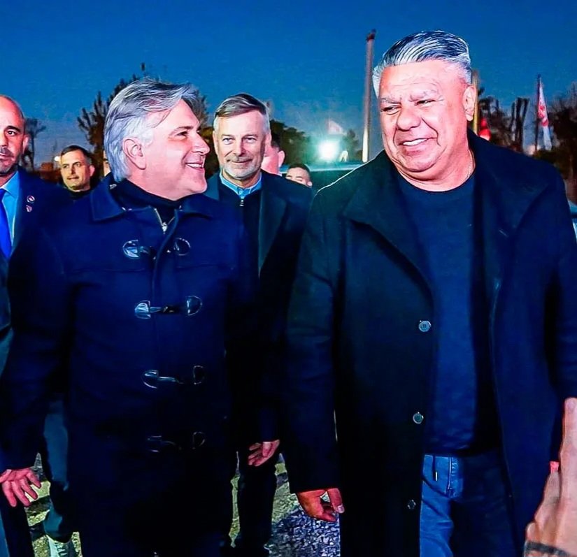 #Cordoba #Corrupción #ChiquiTapia
EL GOBIERNO DE LA GORDA LLARYORA BANCA A CHIQUI TAPIA Y A TOVIGGINO. EL FUTBOL PARA POR LAS INDAGATORIAS Y LA GORDA LLARYORA BANCA. SECANUCAS DE CUARTA.