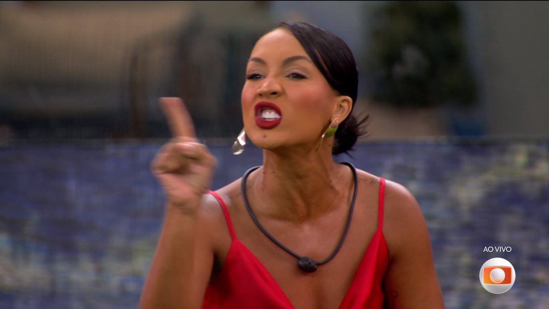 UpdateCharts tweet media