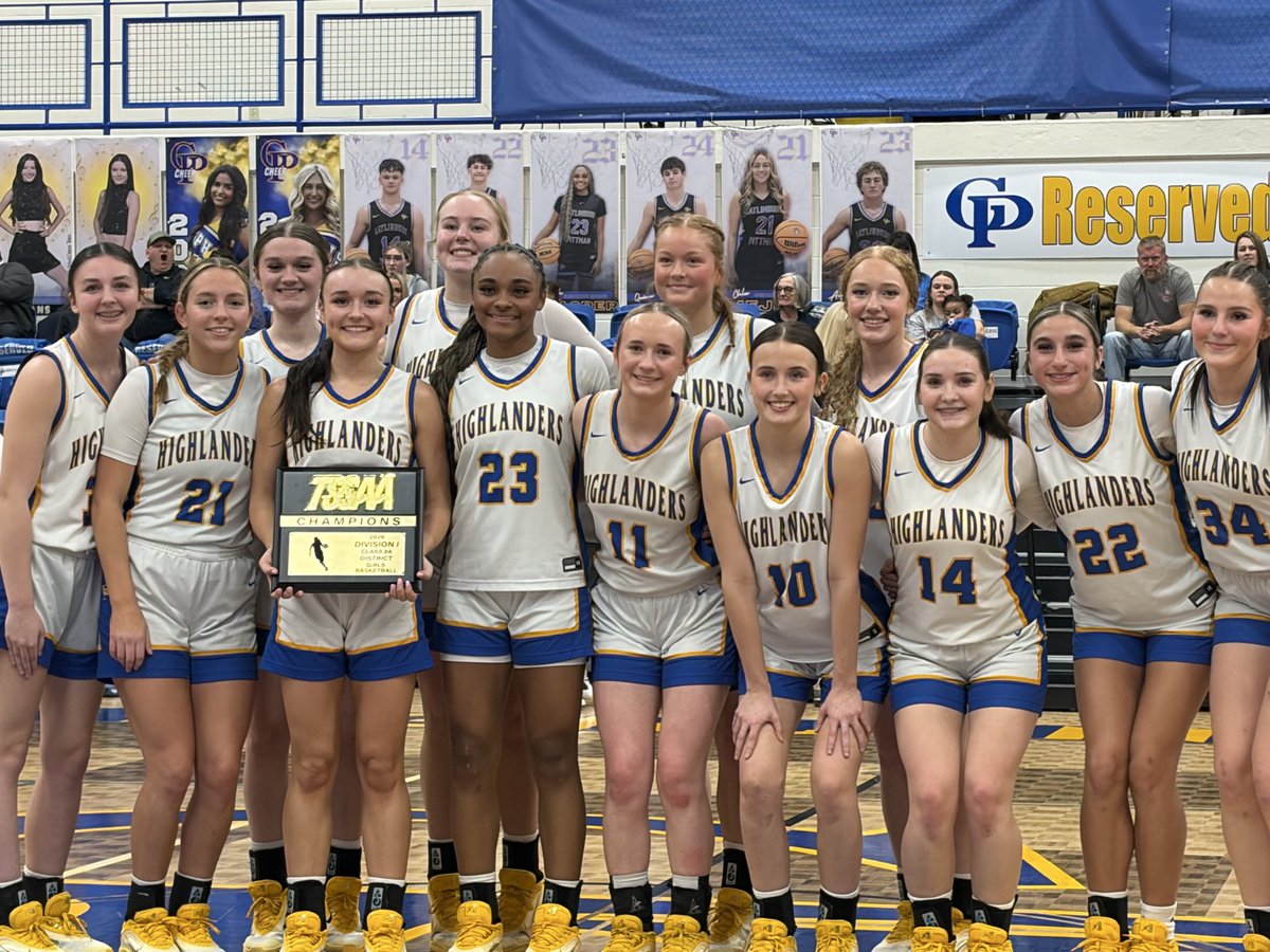 GPHSSports's tweet photo. Your District Champions! https://t.co/blwFAmuUNm