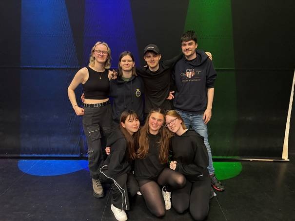 NICUCACJP's tweet image. 😀NIC33期-卒業生からMessage！大学受験挫折、それで終わらせなかったのがNIC。「もう一度挑戦する力」を育て、ｳｨﾝﾁｪｽﾀｰ大学卒。大手ﾃｰﾏﾊﾟｰｸに勤務。「挫折は終わりではない。新しい始まりの合図かもしれない。」🔗nicuc.ac.jp/blog/2110/　
#NIC  #挫折 #海外大学 #高校生 #保護者