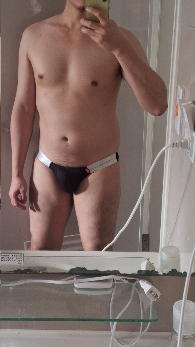 淫行襯衫三角 tweet media