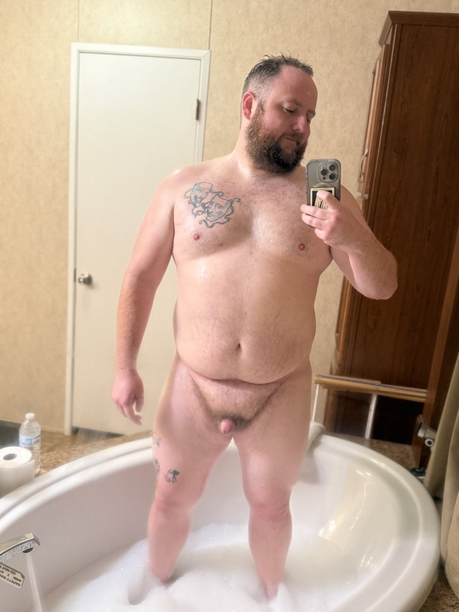 JayBear tweet media
