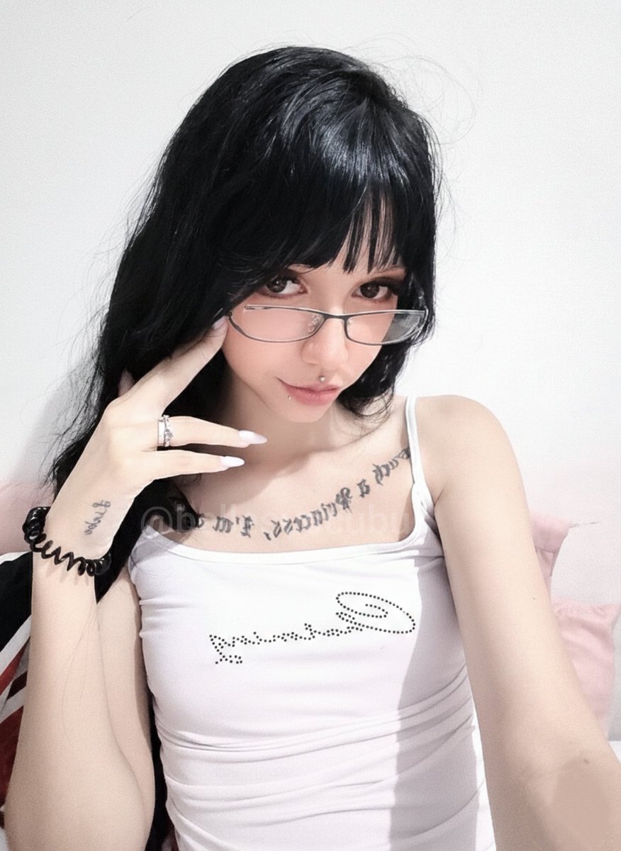 Você se acostumou a viver negociando com a própria fraqueza. Promete parar, promete se controlar… e depois volta, porque no fundo sabe que lutar contra isso cansa mais do que se entregar.