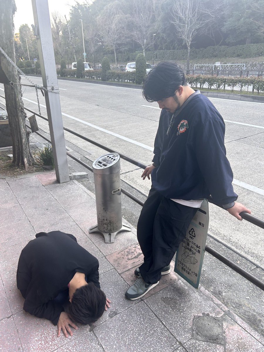 電車で正座するゆーや
コーダとお兄に土下座するゆーや
#酔い