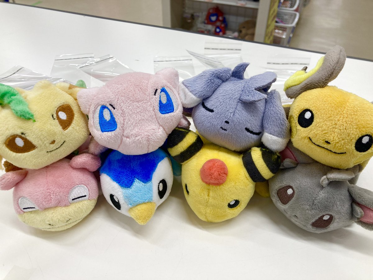 ✨入荷情報✨】 ポケモン30周年を目前に 『くったりぬいぐるみシリーズ 