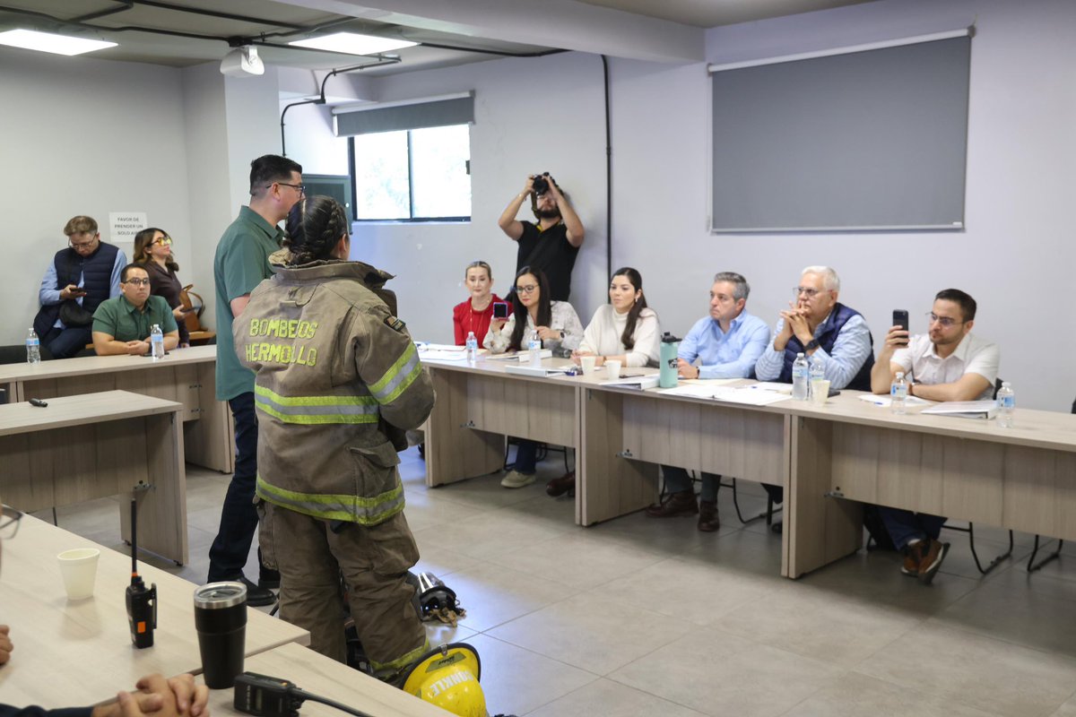 Lic.JesusFierro🚒🔥 tweet media