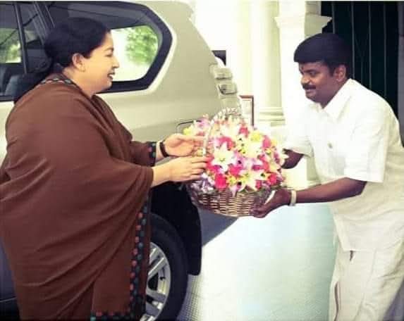 PutukaiA's tweet photo. #என்றென்றும்_அம்மா

@Vijayabaskarofl 

#ADMK_TRY 
@satyenaiadmk @runmanirun https://t.co/mep5meHULP