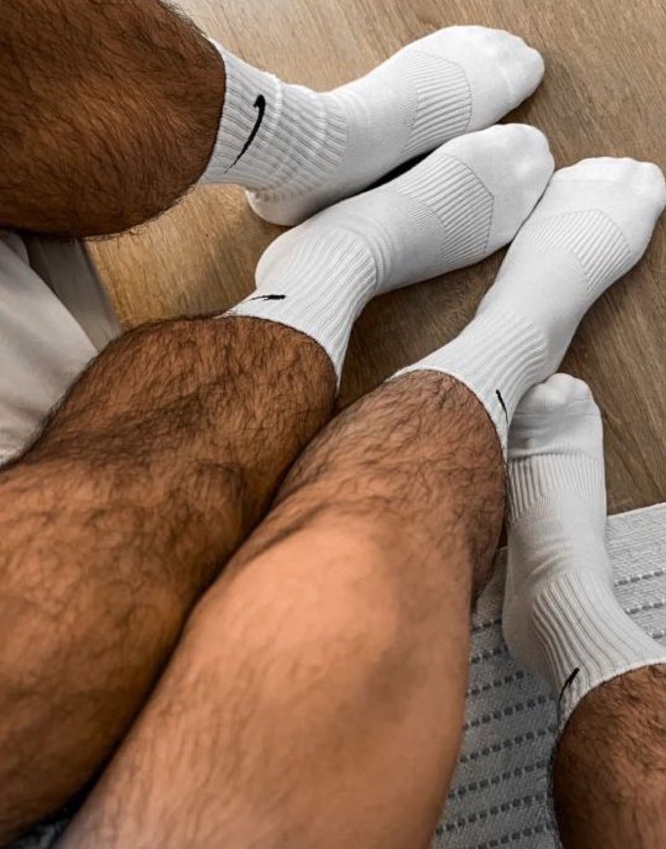 sockslove tweet media