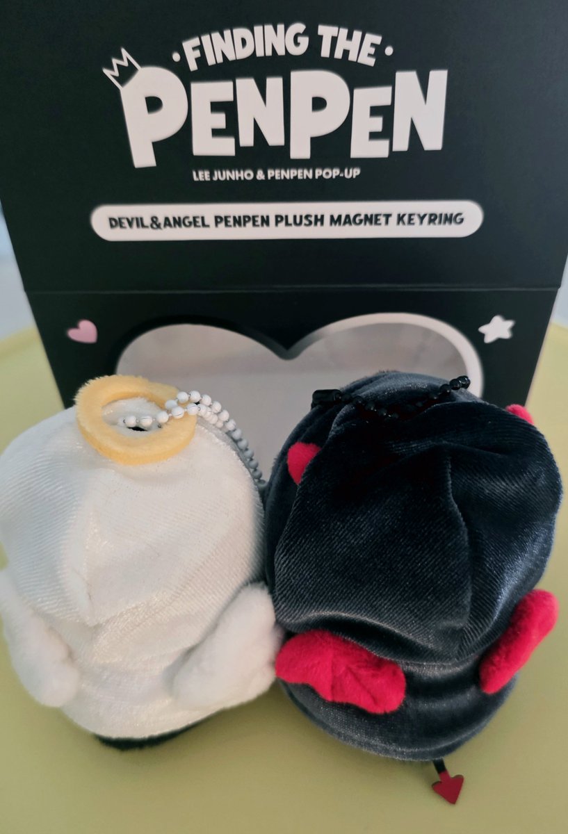 천사펭 악마펭 왔어🥹
박스 안에서부터 알콩달콩 붙어있어😆
머리부터 날개끝까지 너무너무 귀엽다 아ㅜ
하찮은 뿔이랑 꼬리 진짜 나 쓰러져 ㅠㅠㅠㅠㅠ