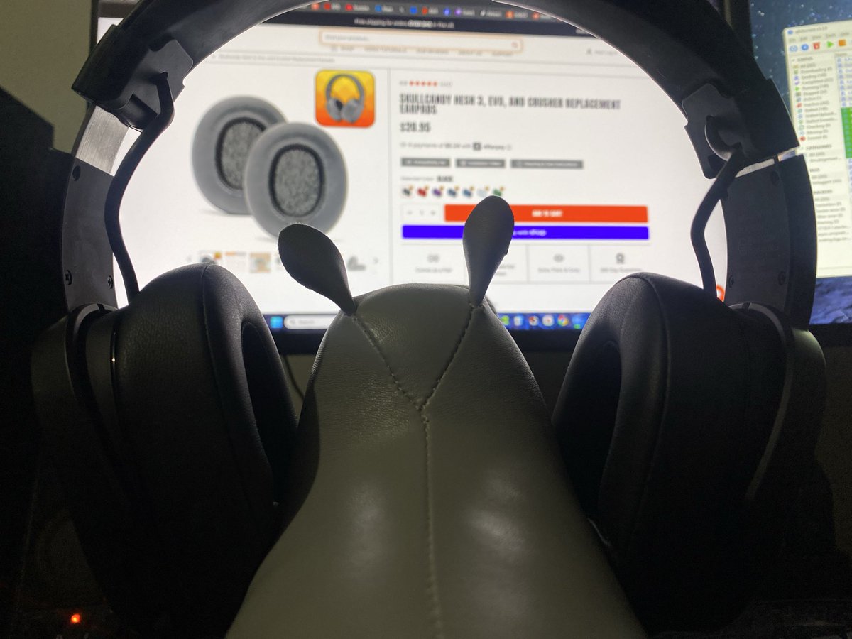 NuffDREW4two's tweet photo. These #wickedcushions brought my Skullcandy Wireless Crushers back to life! Thank you, @wickedcushions https://t.co/sBPiwlKgTB