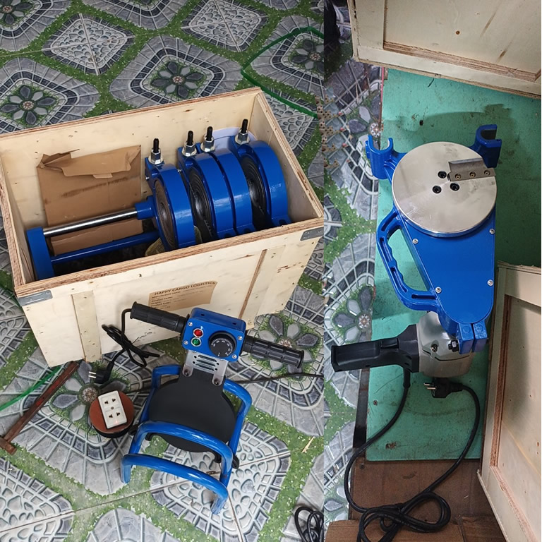 Alolaco_com's tweet photo. Máy hàn ống HDPE 63-160
Máy hàn ống HDPE 63-160 cơ quay tay 4 gông.
√ Nguồn điện: 220V.
√ Tần số: 50Hz
√ Công suất tổng từ 1.73 Kw.
√ Công suất bàn gia nhiệt: 0.71 Kw.
√ Công suất máy bào: 1.0 Kw.
√ Trọng lượng: 66 Kg.
https://t.co/8jpGJYHjG1 https://t.co/BA4Ne6vV9E