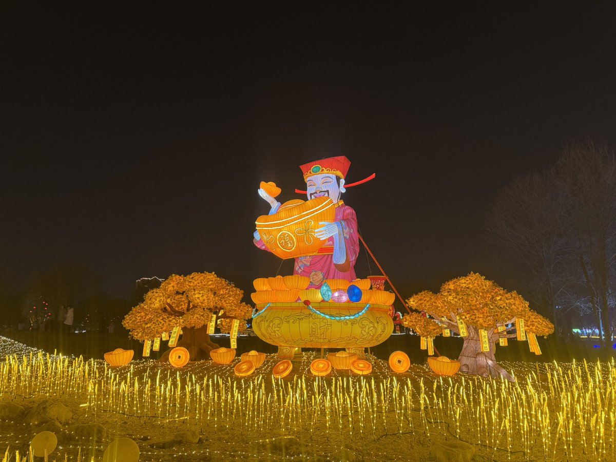 BSC再无金狗，SOL才有，币安做的太大，顾全不了meme，从25年官方的一系列操作，他们只是想要又要，结果都不好，2026专注SOL！